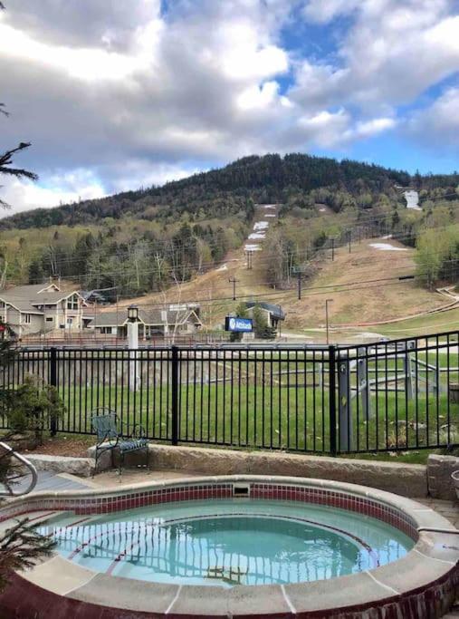 Attitash Mountain Village Studio - Slope View - Ski - Storyland 巴特利特 外观 照片